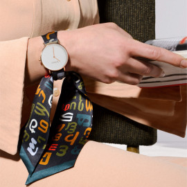 მაჯის საათი - ენ - ოქროსფერი, სამაჯურის მასალა: აბრეშუმი, 2 image