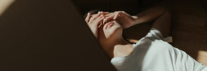 მშობიარობის შემდგომი დეპრესია – რა სირთულეების წინაშე შეიძლება აღმოჩნდეთ და როგორ უნდა გაუმკლავდეთ მათ?