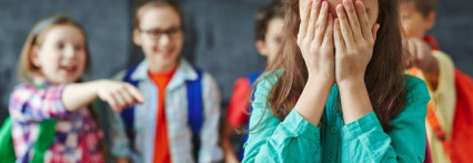 როგორ დავეხმაროთ ბავშვს რომელსაც აბულინგებენ?