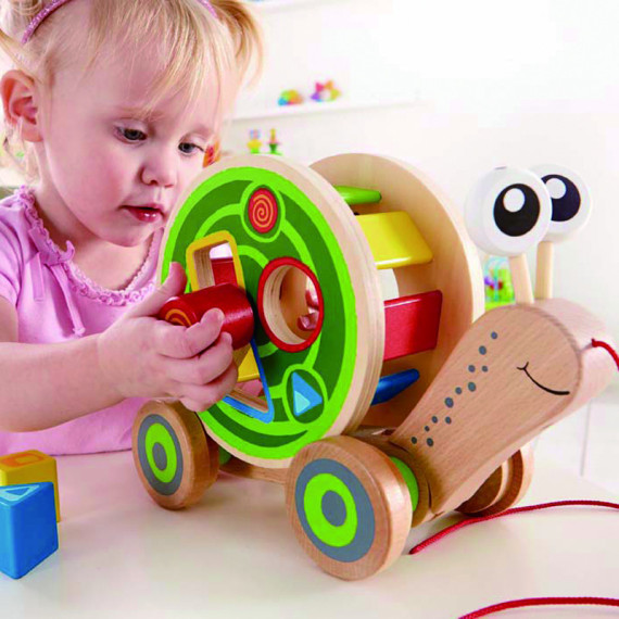 ხელით სატარებელი ხის სათამაშო ლოკოკინა - Hape, 2 image