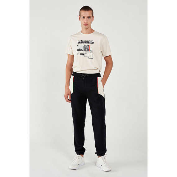 HMLASHER კაცის შარვალი Hummel (ჰუმელი), ფერი: შავი, ზომა: XXL